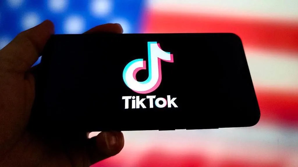 Perezida Trump yongereye iminsi yo gukoresha TikTok muri Amerika
