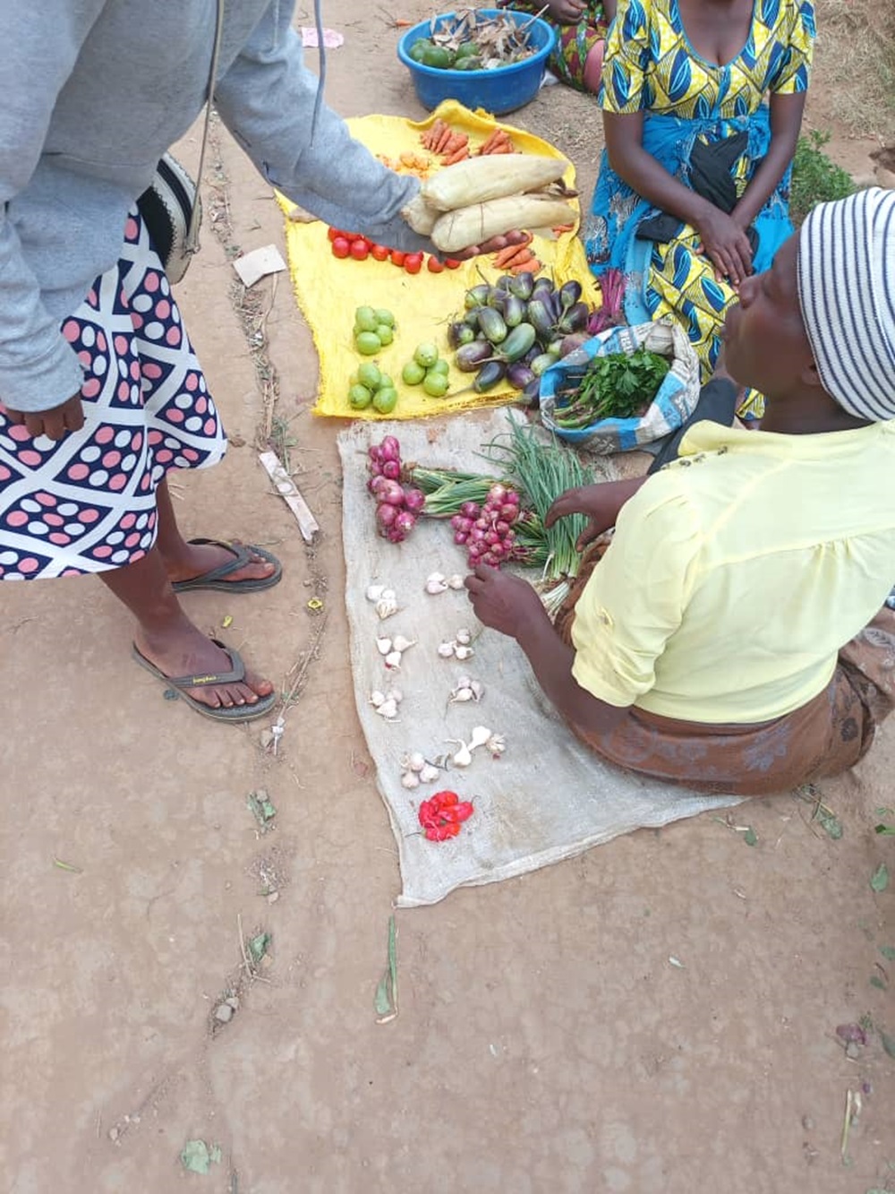 Muhanga: Bagaragaza impungenge zituma batajya gucururiza mu isoko bimuriwemo
