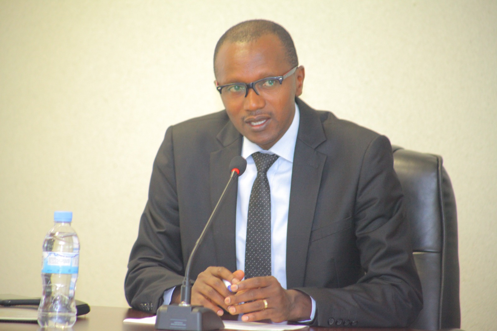 Nyanza: Umuyobozi w’Akarere yegujwe ku nshingano yari amazeho imyaka hafi icumi