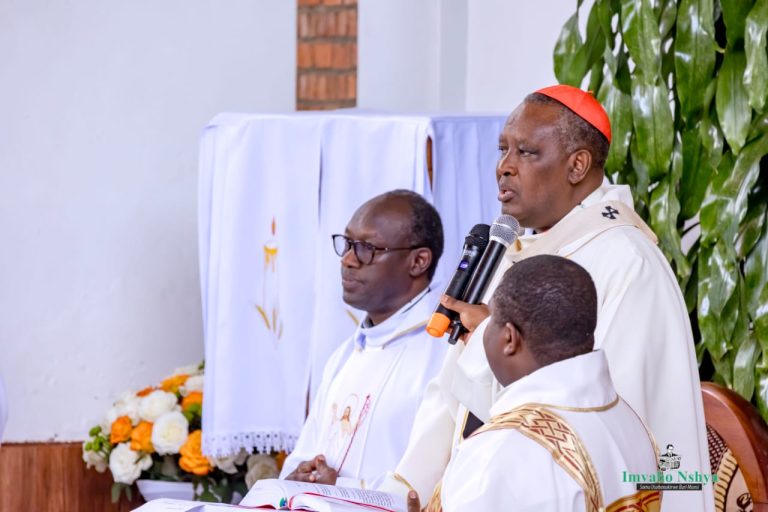 Karidinali Kambanda yagaragaje ko kuzuka kwa Kristu kwatanze ubuzima