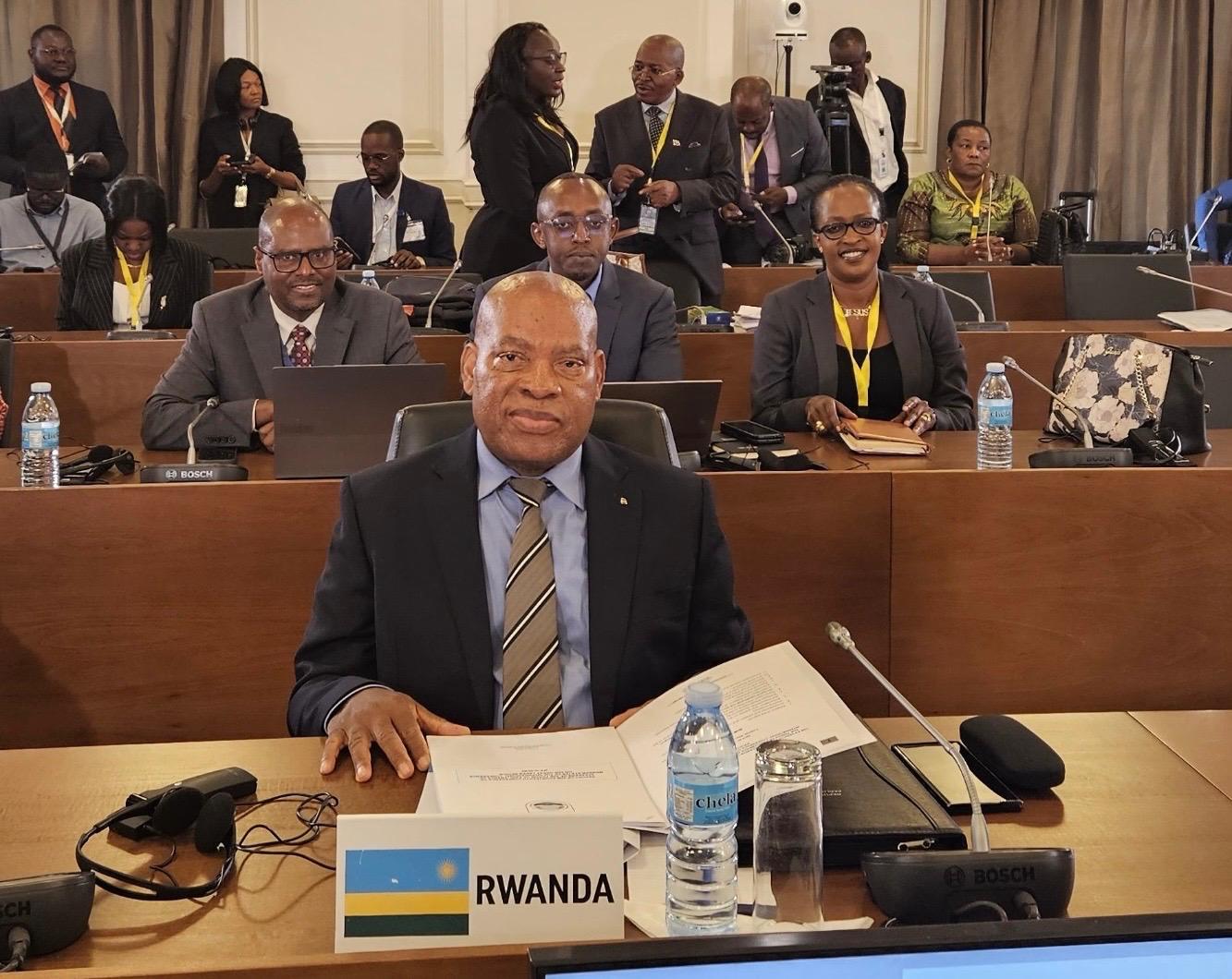 Perezida wa Sena yitabiriye inama yiga ku mutekano w’Akarere i Luanda