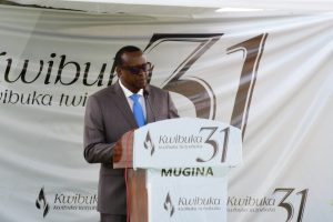 Kamonyi: Amasomo uhabwa n’Ababyeyi ni yo akugira uwo uri we- Dr. Bizimana