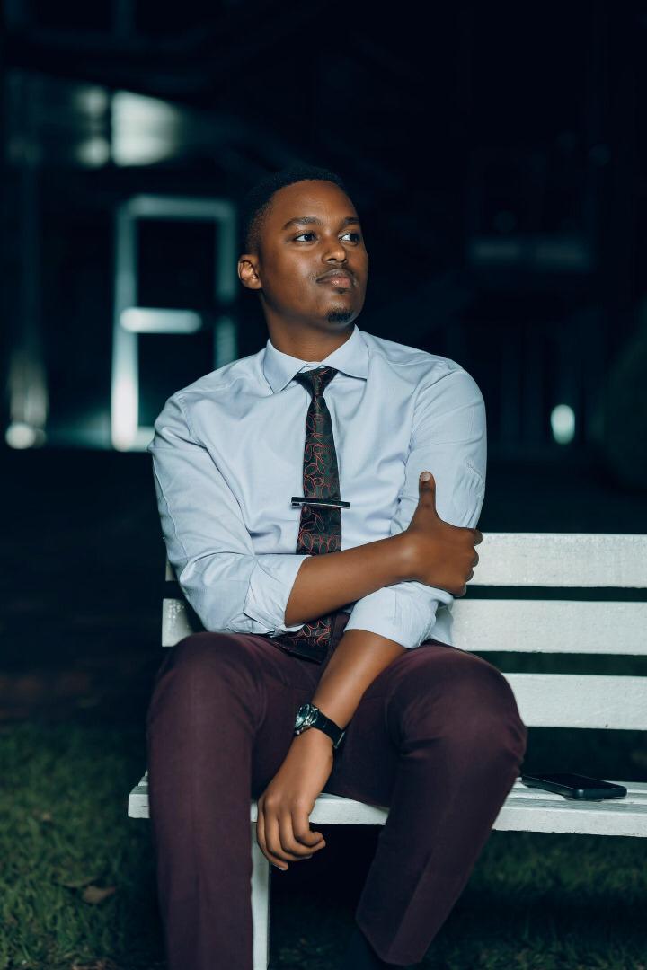 Josh Ishimwe yatangaje igihe azakorera ubukwe n’umukunzi we Gloria