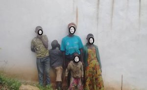 Rutsiro: Ahangayikishijwe n’ubuzima bubi abanyemo n’abana be 5