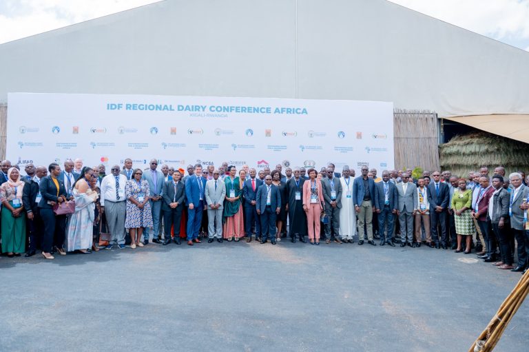 U Rwanda rwatumiye inzobere zirufasha gukuba 3 umukamo w’amata 