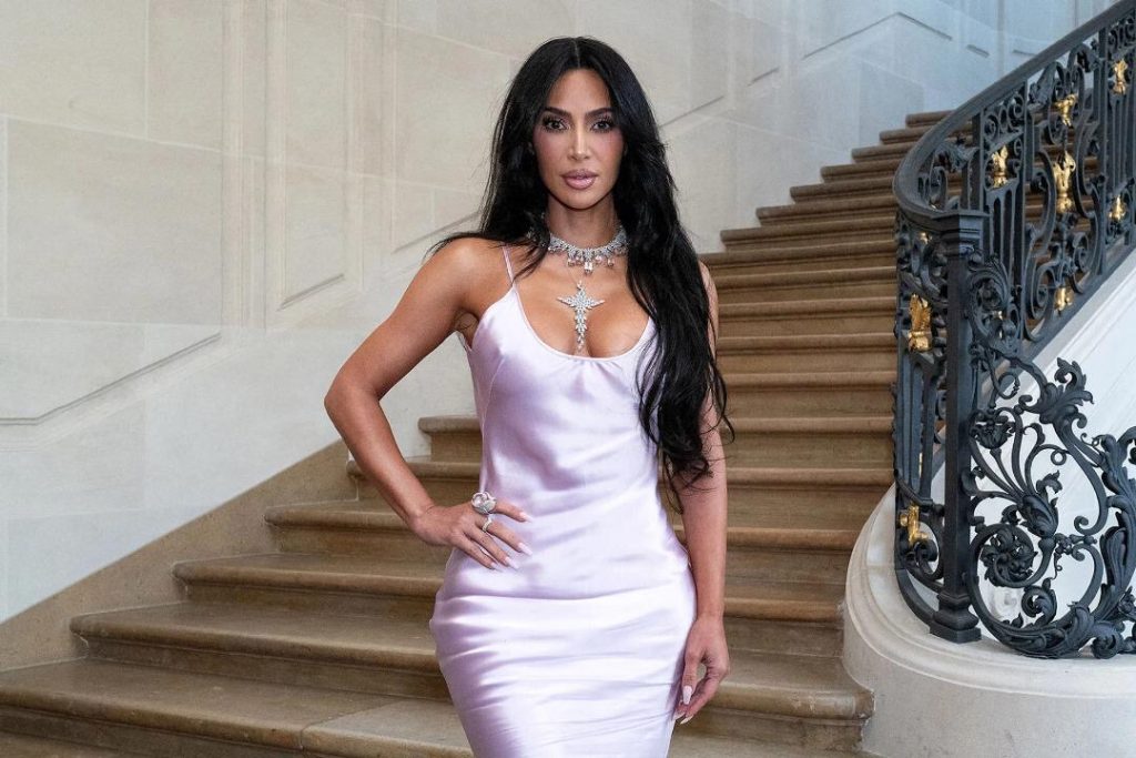 Kim Kardashian mu byishimo byo kuba umunyamategeko