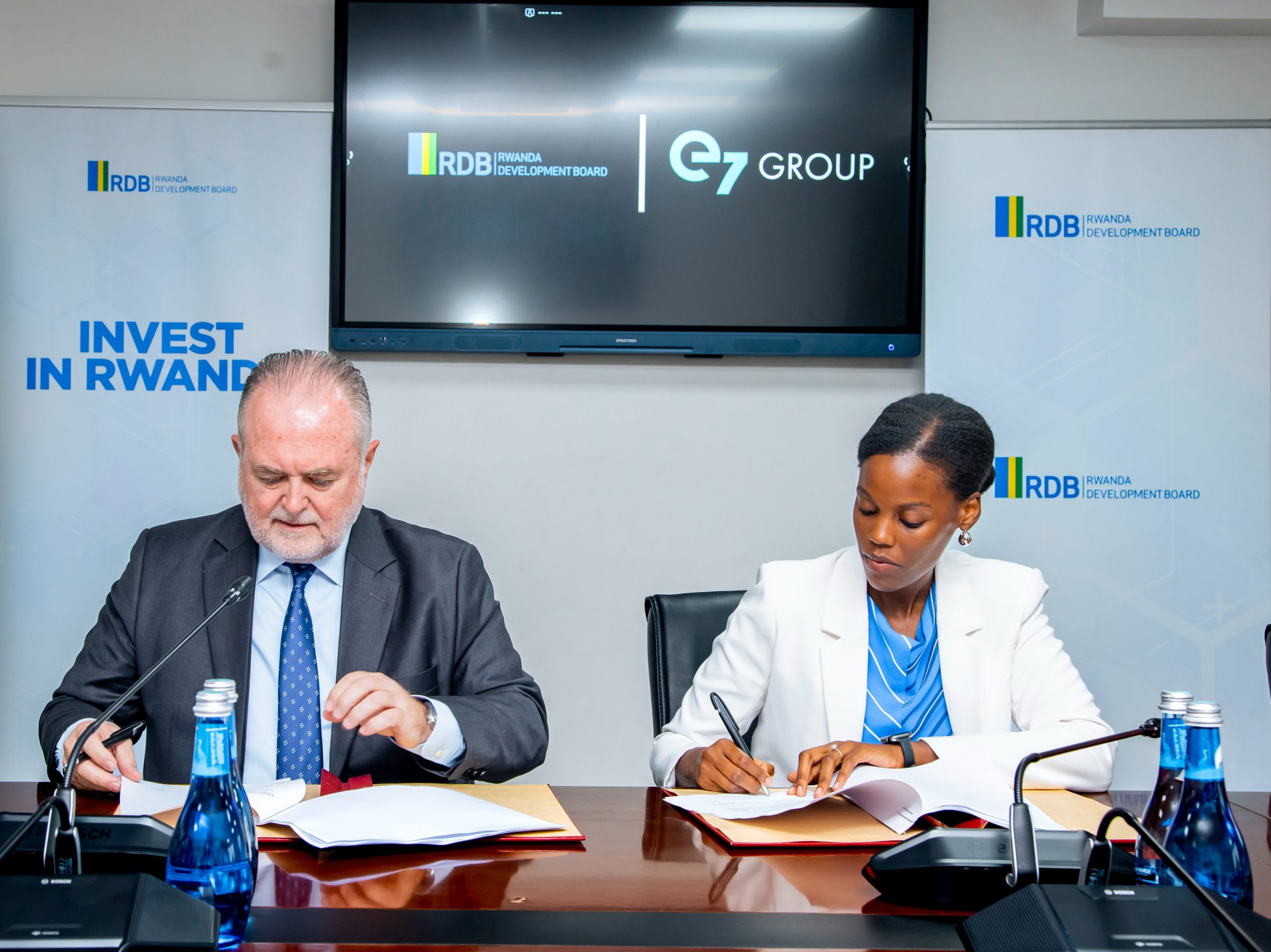 U Rwanda rwasinyanye amasezerano yo gucapa n’isosiyete yo muri UAE