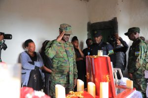 Nyamasheke: Nyirangirinshuti wishwe atemwe ijosi yashyinguwe