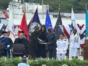 Umunyarwandakazi mu basoje amasomo ya Gisirikare muri Amerika