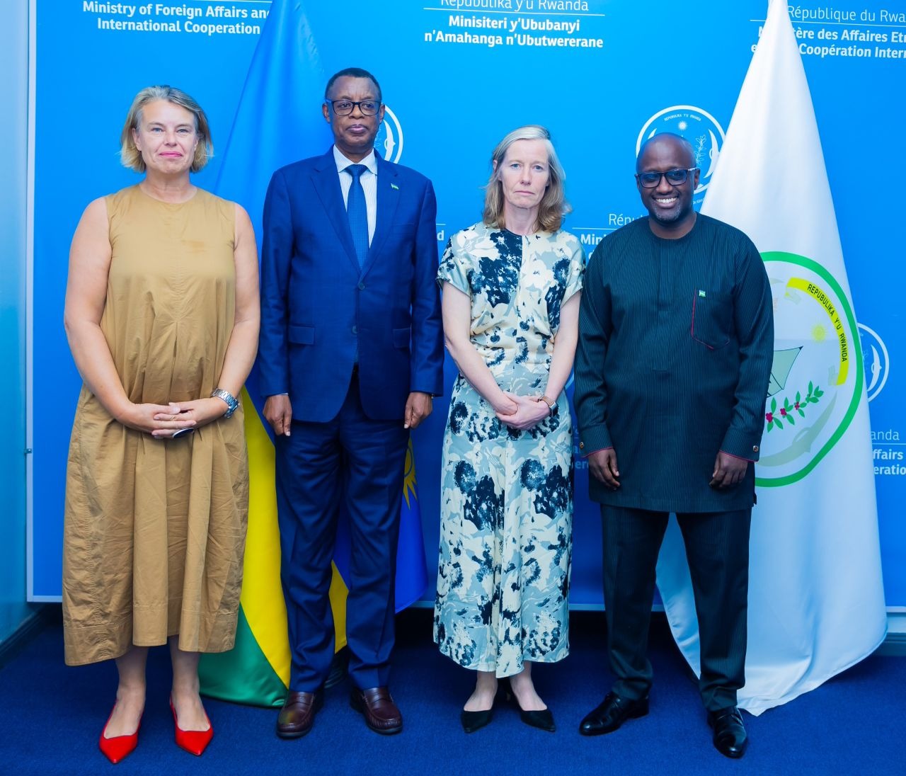 Intumwa yihariye y’u Bwongereza mu Karere k’Ibiyaga Bigari yakiriwe mu Rwanda