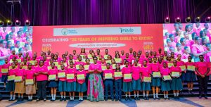 Madamu Jeannette Kagame yahembye Inkubito z’Icyeza 123