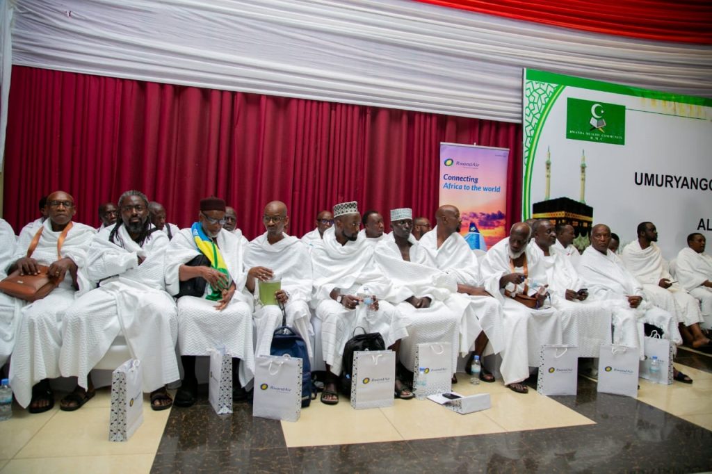 Abayisilamu bagiye i Maka basabwe  gusengera u Rwanda