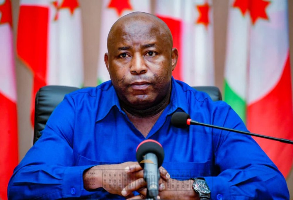 Perezida Ndayishimiye yongeye kurikoroza ngo u Rwanda rugiye gutera u Burundi