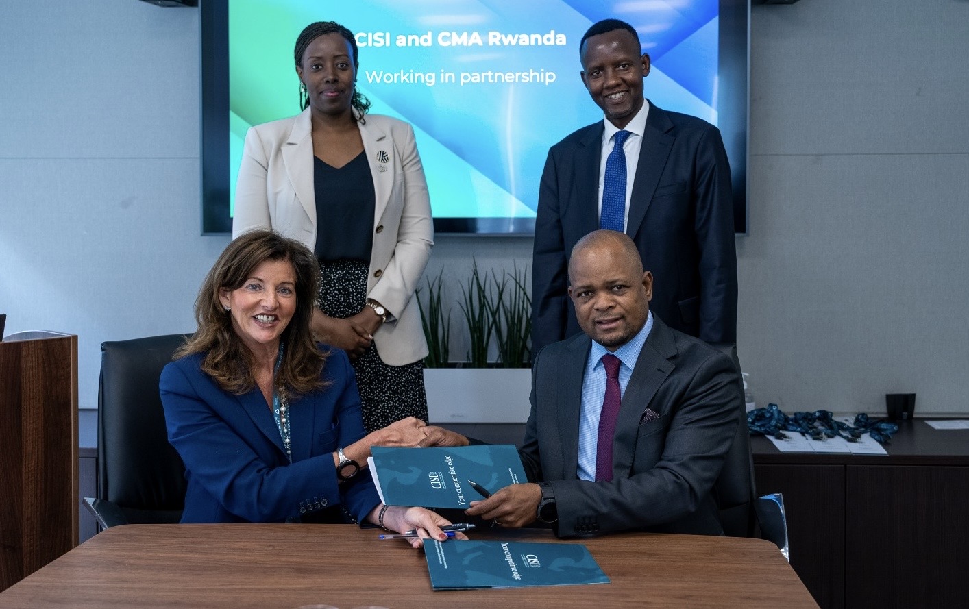 CMA na CISI mu guteza imbere Isoko ry’Imari n’Imigabane mu Rwanda
