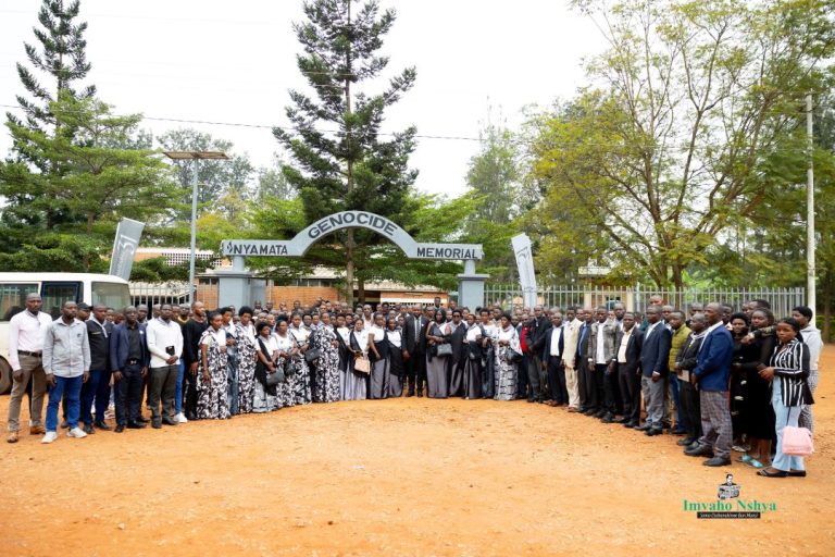 Gakenke-Muzo: Basuye urwibutso rwa Nyamata biyemeza kurwanya ingengabitekerezo ya Jenoside