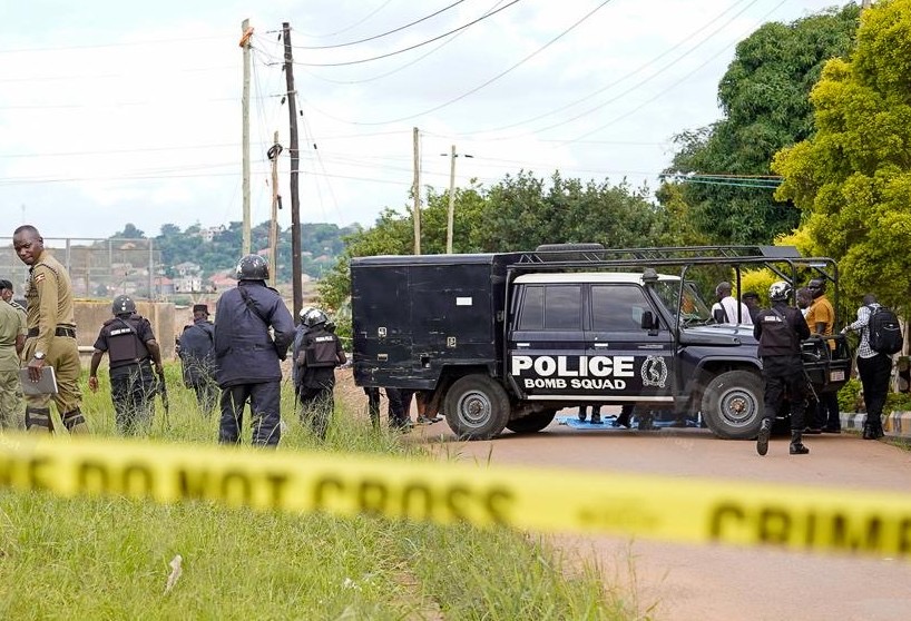 Uganda: Igisirikare cyarashe Ibyihebe bibiri bigiye kwiturikirizaho ibisasu 