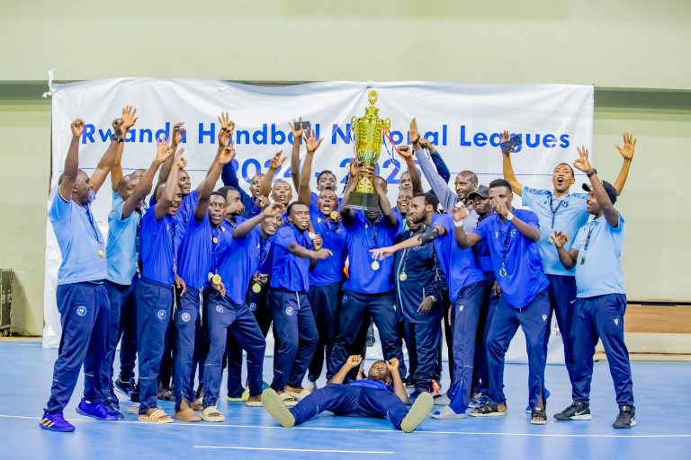 Handball: Police HC yatsinze APR HC yegukana Igikombe cya Shampiyona (Amafoto)