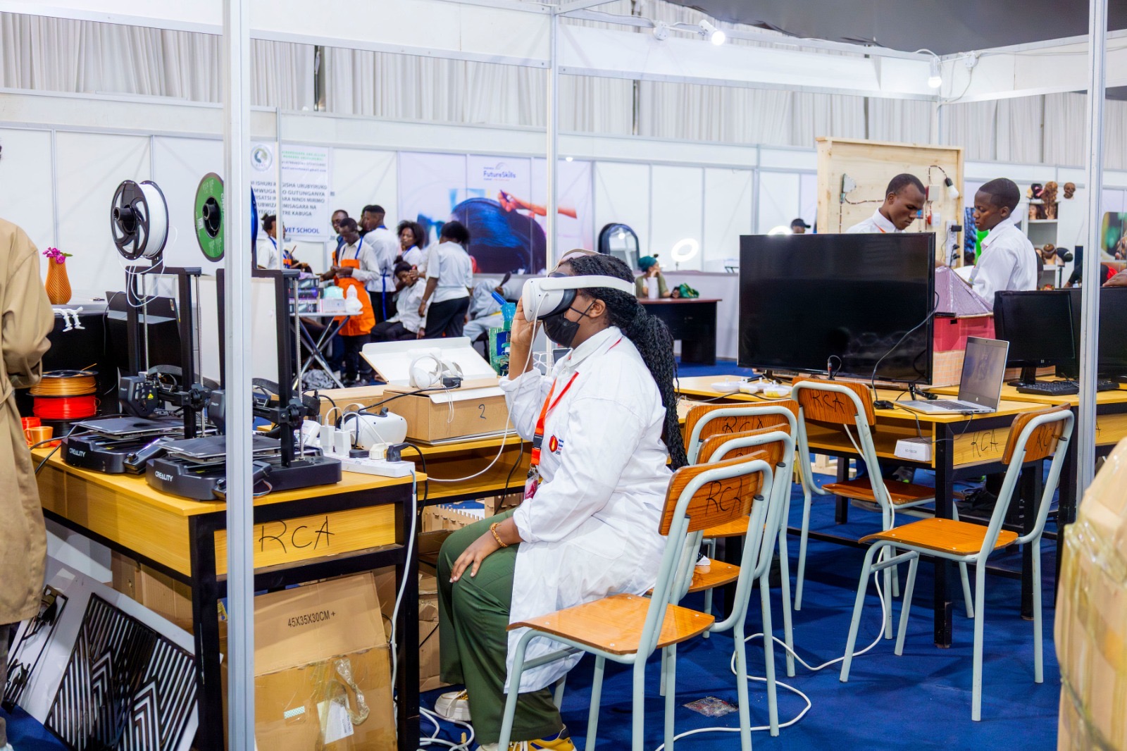 Kurangiza kaminuza ntibivuze ko utakwiga umwuga-MINEDUC 