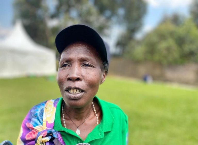 Gicumbi: Abageze mu za bukuru bize gusoma no kwandika bicuza igihe bataye mu bujiji