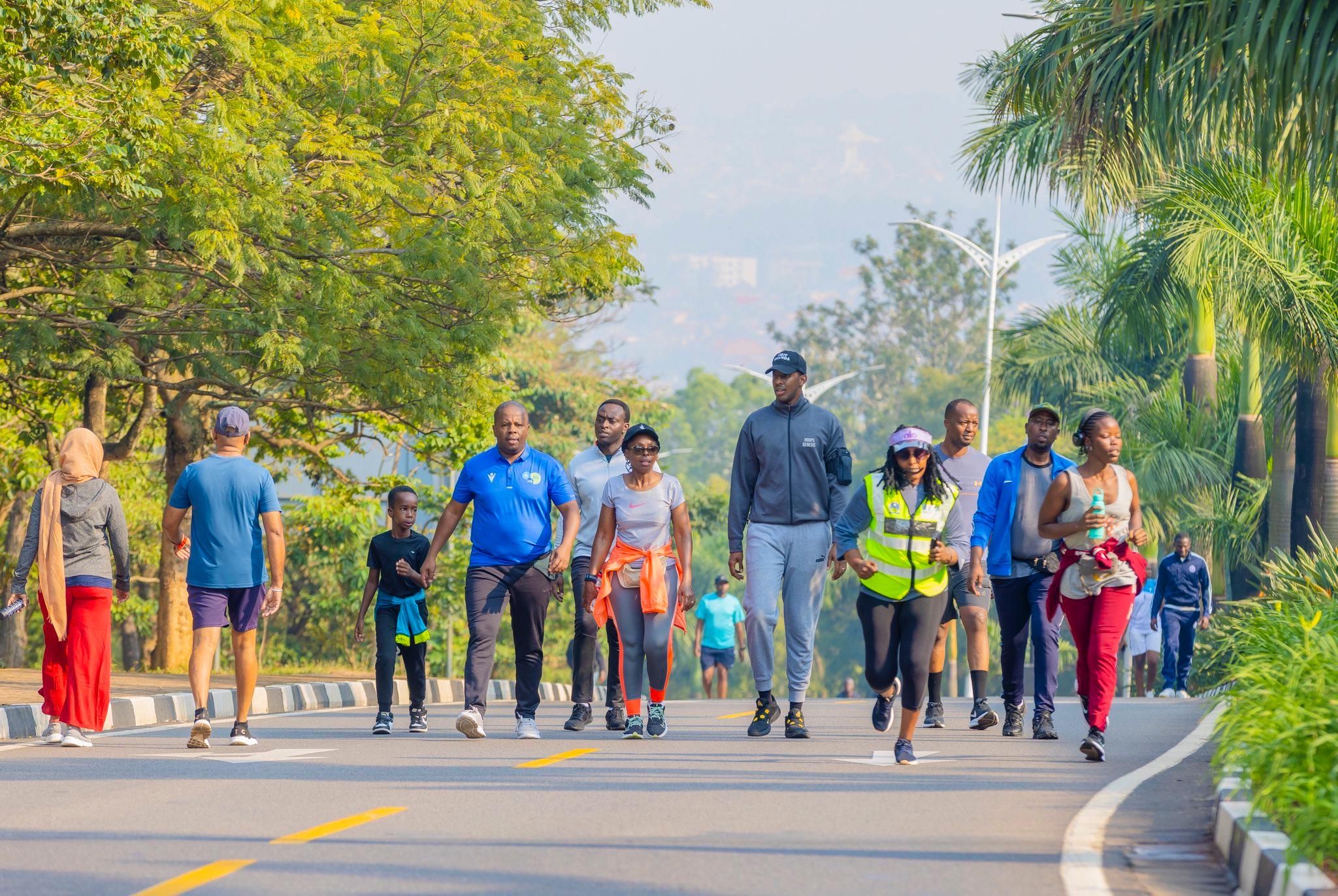 Abanyakigali bazindukiye muri ’Car Free Day’ yo kwizihiza Umunsi Mpuzamahanga wa Yoga