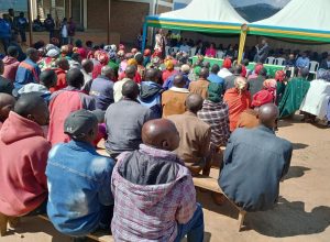 Rutsiro: Bahangayikishijwe n’amafaranga yiswe ikiziriko bakwa ngo bahabwe Girinka 