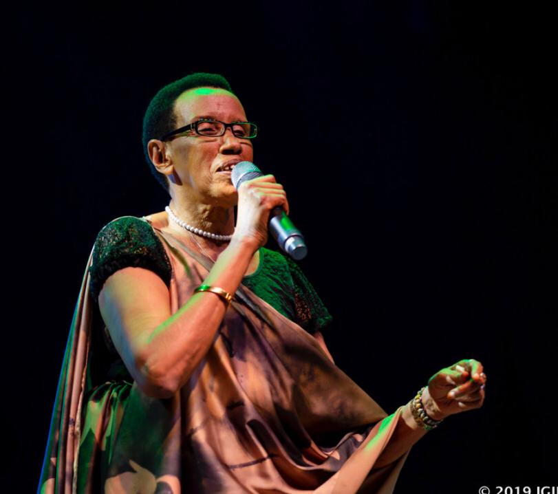 Mariya Yohana yashyize hanze urutonde rw’abahanzi bazamufasha mu gitaramo
