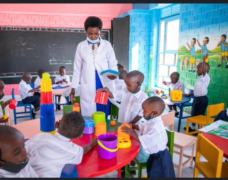 Ingo mbonezamikurire zizongererwa ubushobozi hagabanywe ubucucike mu mashuri