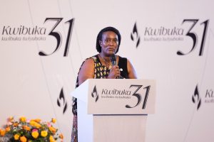 Amateka mabi twanyuzemo adusaba gukomeza kuba maso – Minisitiri Uwimana
