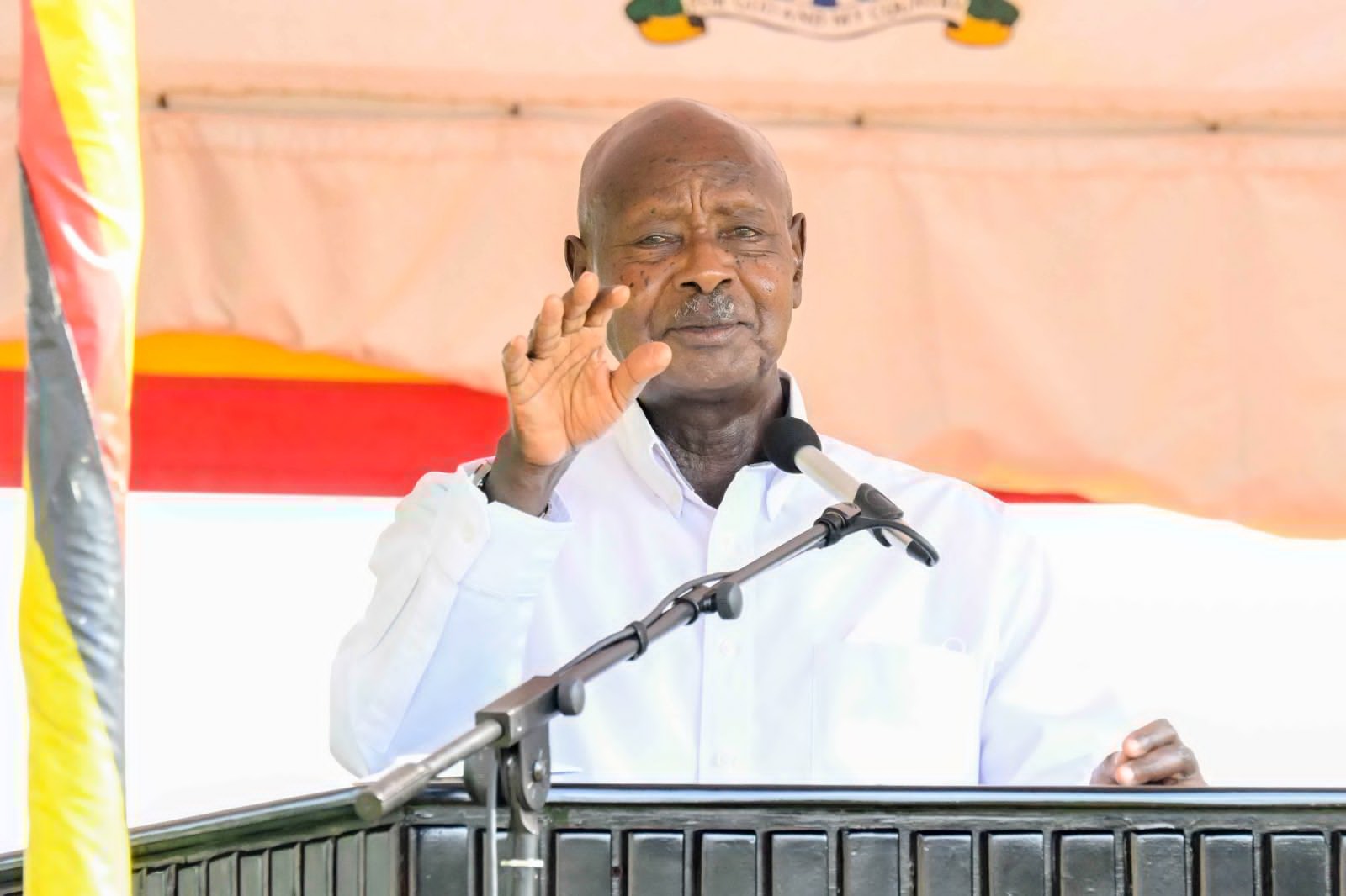 Perezida Museveni azongera yiyamamarize kuyobora Uganda