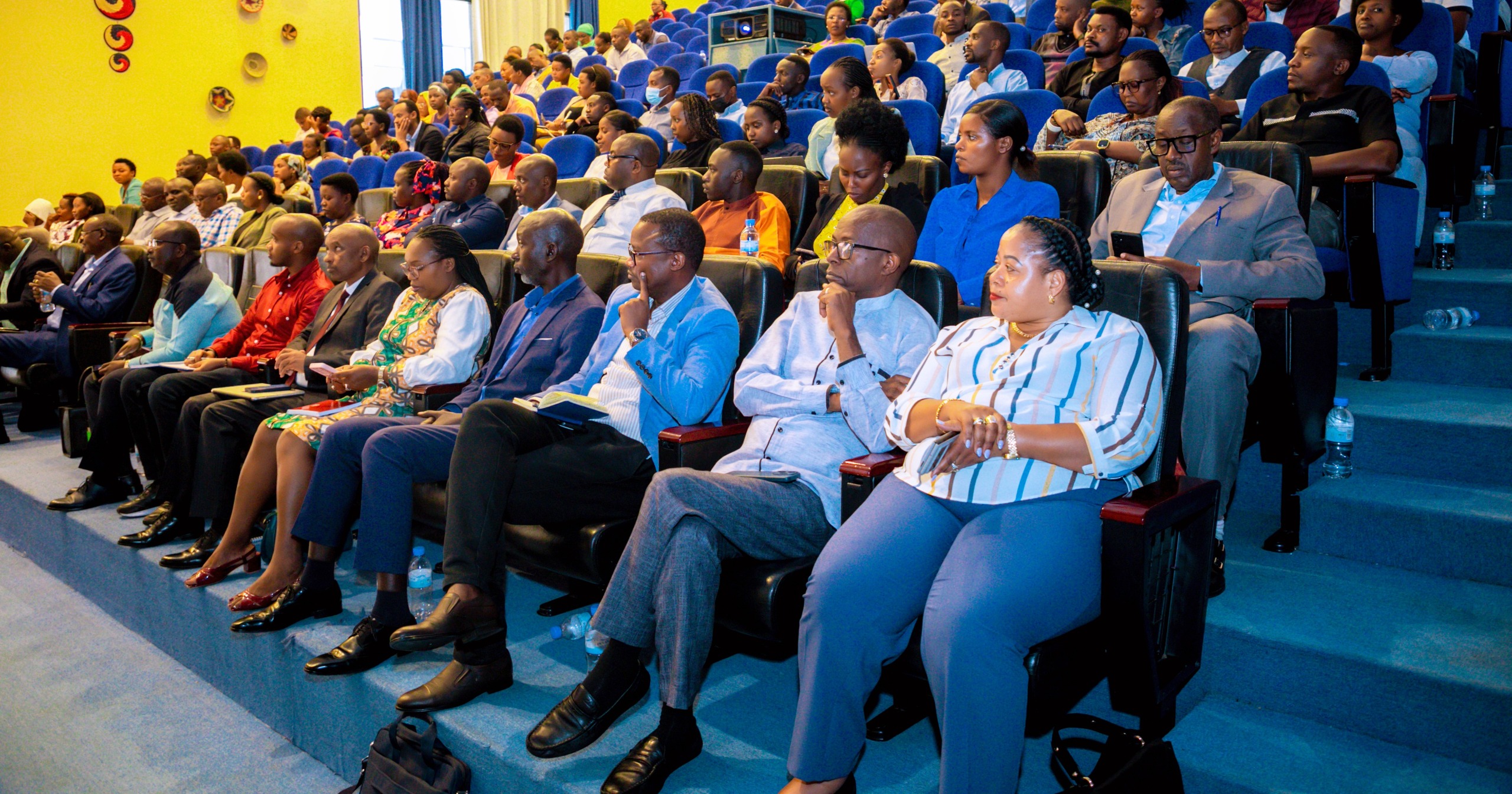 Amafaranga ntazatume uhemukira u Rwanda – Minisitiri Nkurikiyinka