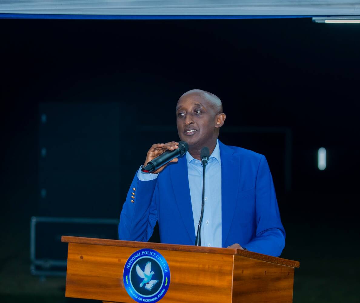 IGP Namuhoranye yakiriye ba Ofisiye bakuru bitegura gusoza amasomo mu Ishuri rikuru rya Polisi