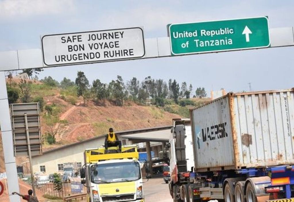 Ubucuruzi bukorwa hagati y’ibihugu bya EAC bwageze kuri miliyari 33.2 $