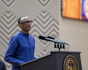 Perezida Kagame yibukije abayobozi kugaragaza ubushobozi n’ubushake