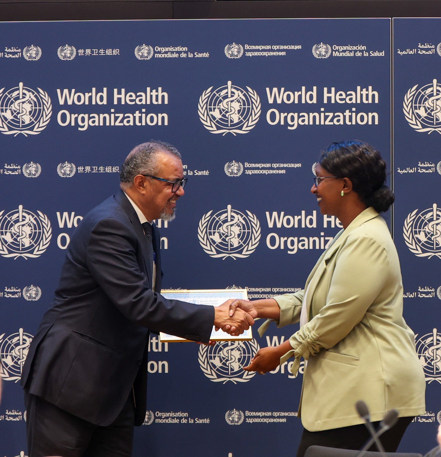 OMS yahaye Perezida Kagame igihembo cyo kurwanya ibyorezo 
