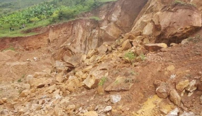 Gicumbi: Abakora mu birombe by’amabuye y’Agaciro bataka kutagira ubwishingizi