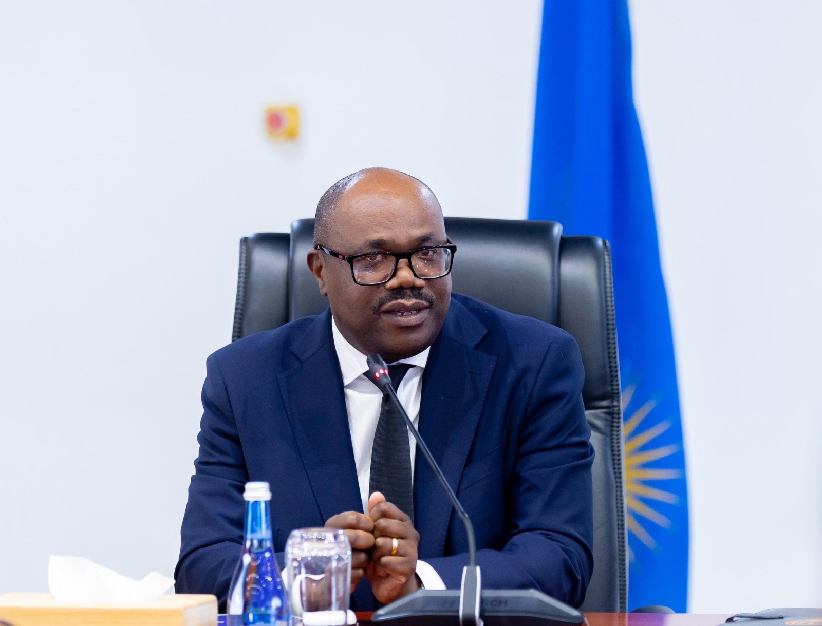 U Rwanda imbere, ibindi byose bizaza nyuma.” Minisitiri w’Intebe Dr. Nsengiyumva