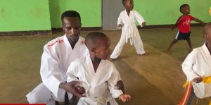 MINEDUC yasabye ababyeyi kurinda abana ingeso mbi n’ubuzererezi mu biruhuko