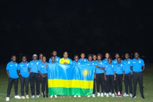 Cricket: Ikipe y’Igihugu y’Abagore yerekeje muri Botswana gushaka itike y’Igikombe cy’Isi