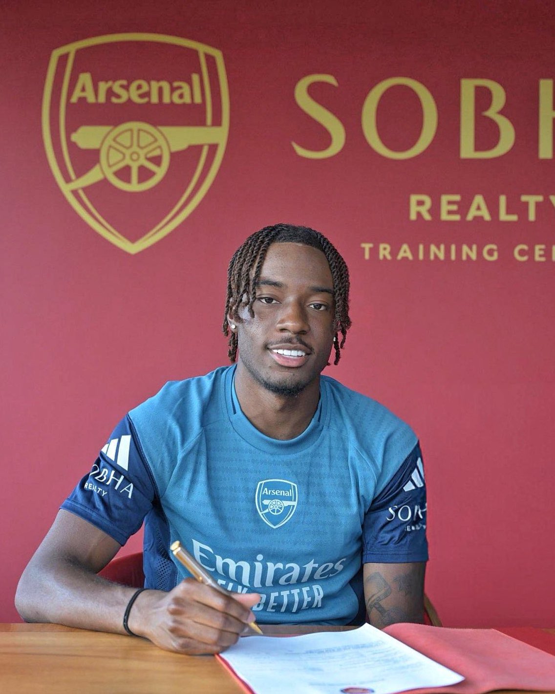 Arsenal yasinyishije Noni Madueke