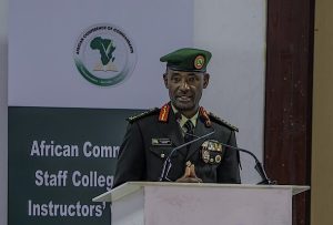Gen. Mubarakh yashimangiye umuhate w’u Rwanda mu guteza imbere amashuri ya gisirikare