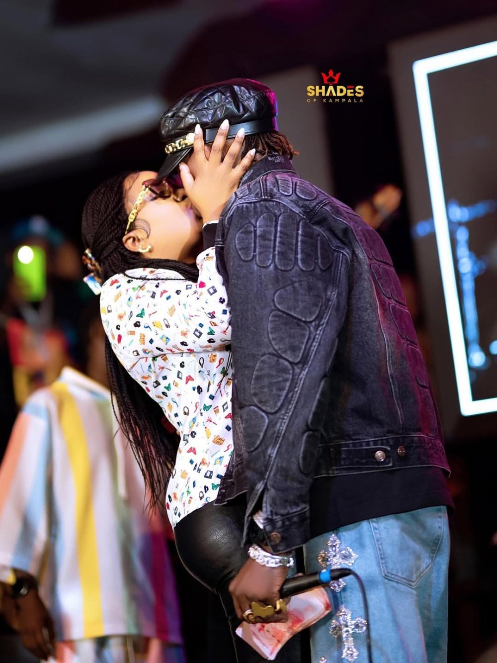 Chameleone yarikoroje nyuma yo gusomera Juliet Zawedde ku rubyiniro