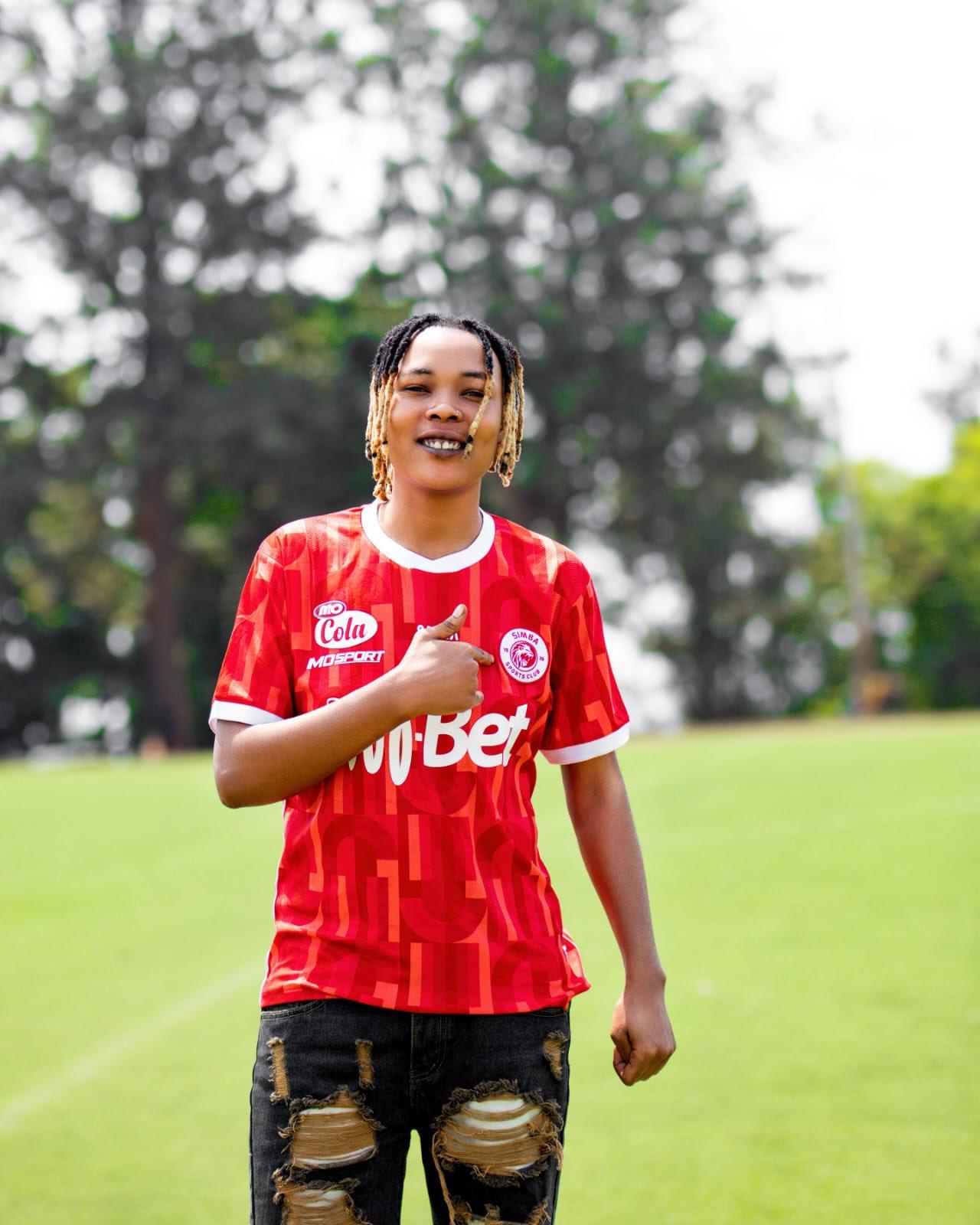 Usanase Zawadi yasinyiye Simba Queens SC