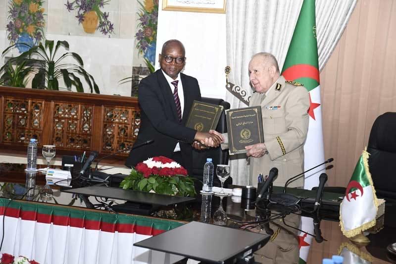 U Rwanda na Algeria biyemeje ubufatanye mu bya gisirikare 