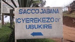 Imicungire mibi ni nyirabayazana yo kutishyura imyenda muri Sacco Umurenge