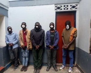 Gicumbi: Polisi yafashe abagabo batanu bakekwaho guhungabanya umutekano