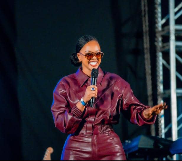 Miss Mutesi Jolly mu batanze akayabo kuri Vibraniun Album