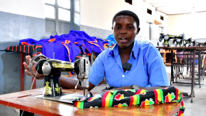 Kamonyi: Abaturuka mu miryango ikennye biga imyuga bafite icyizere cy’ubuzima