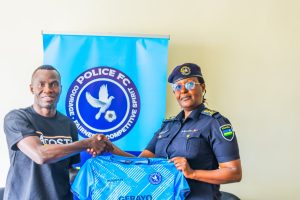 &nbsp;Emmanuel Okwi yasinyiye Police FC