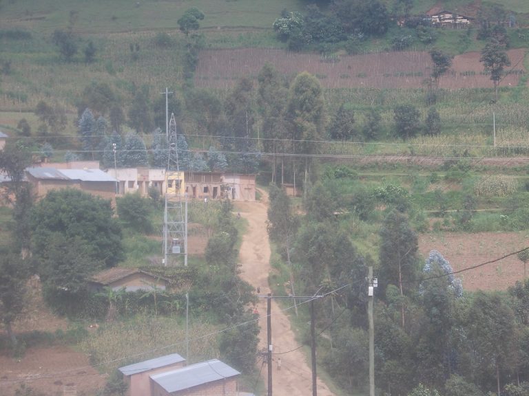 Burera: Basiragiye imyaka 3 bishyuza ingurane z’ibyangijwe n’umuyoboro w’amashanyarazi