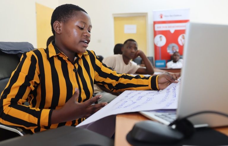REMA yijeje abana kubatangira ibitekerezo byabo ku mihindagurikire y’ibihe